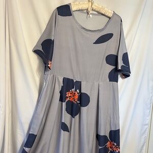 Flowy Gray and Navy Floral Dress Size XL.